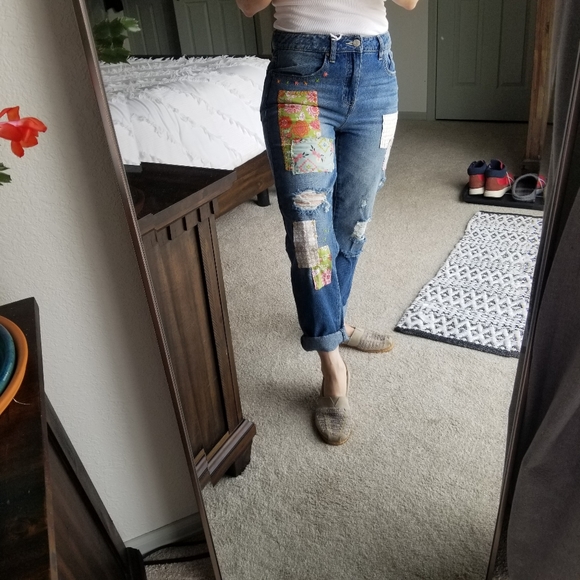 Patchwork distressed jeans - Picture 4 of 15